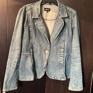 Contrast  Denim lite blue ladies Jean Jacket